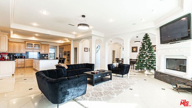 8321 Overview Court, Yucaipa, CA 92399