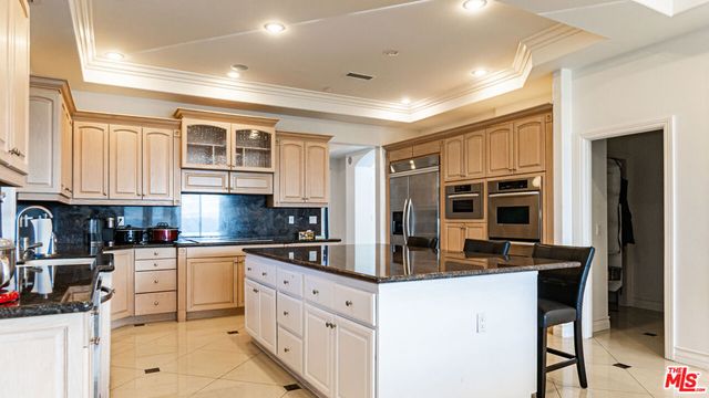 8321 Overview Court, Yucaipa, CA 92399