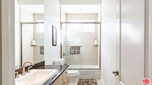 8321 Overview Court, Yucaipa, CA 92399