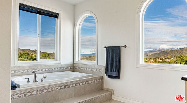 8321 Overview Court, Yucaipa, CA 92399