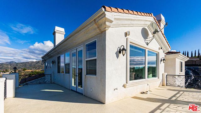 8321 Overview Court, Yucaipa, CA 92399