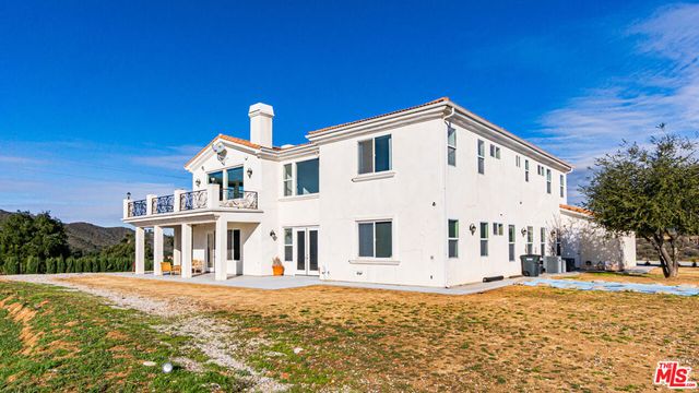 8321 Overview Court, Yucaipa, CA 92399