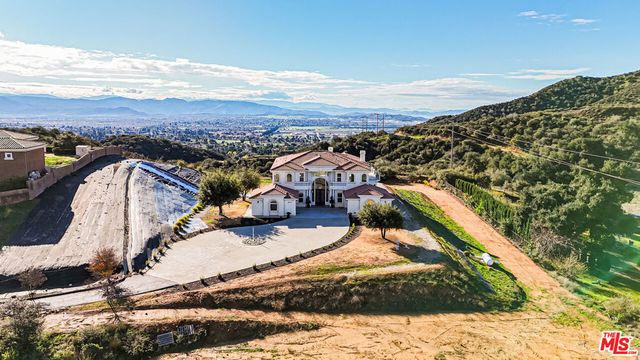 8321 Overview Court, Yucaipa, CA 92399