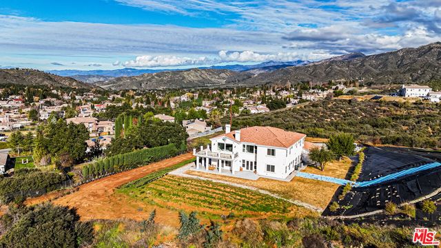 8321 Overview Court, Yucaipa, CA 92399