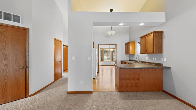 6427 Bandel Hills Lane NW, Rochester, MN 55901