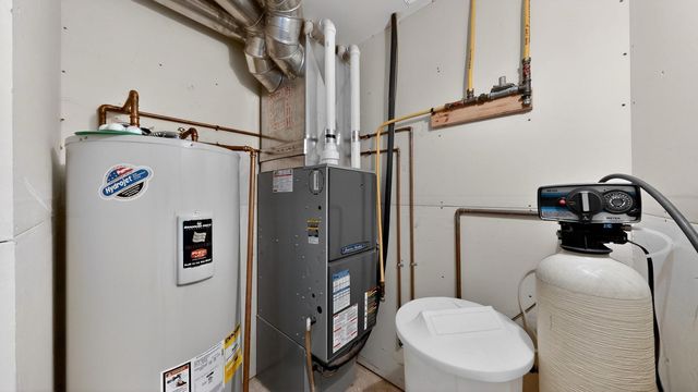 6427 Bandel Hills Lane NW, Rochester, MN 55901