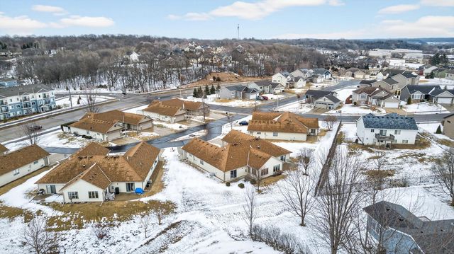 6427 Bandel Hills Lane NW, Rochester, MN 55901