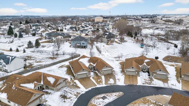 6427 Bandel Hills Lane NW, Rochester, MN 55901