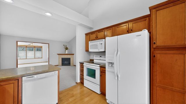 6427 Bandel Hills Lane NW, Rochester, MN 55901