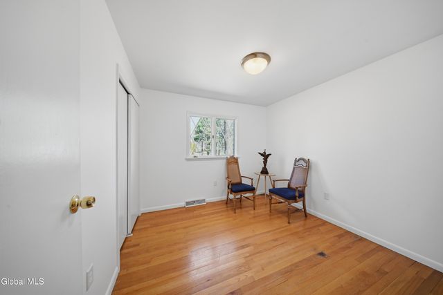 874 Maxwell Drive, Niskayuna, NY 12309