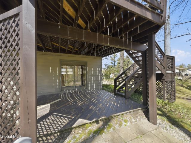 874 Maxwell Drive, Niskayuna, NY 12309
