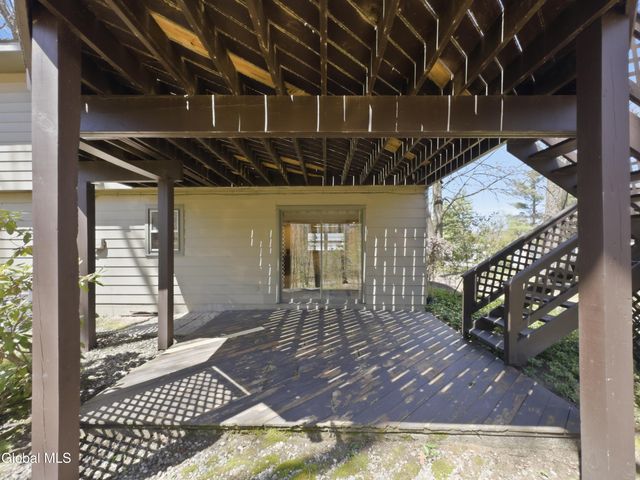 874 Maxwell Drive, Niskayuna, NY 12309