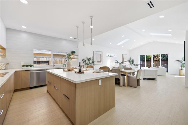2611 Monticello, Santa Clara, CA 95051