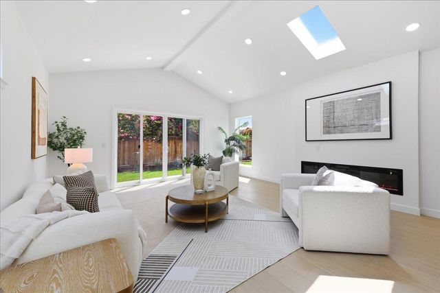 2611 Monticello, Santa Clara, CA 95051
