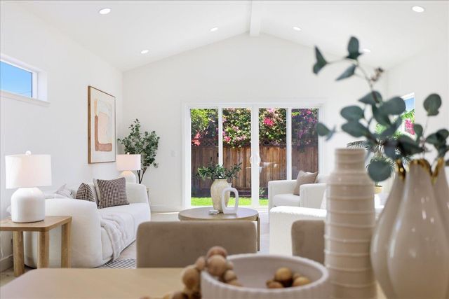 2611 Monticello, Santa Clara, CA 95051