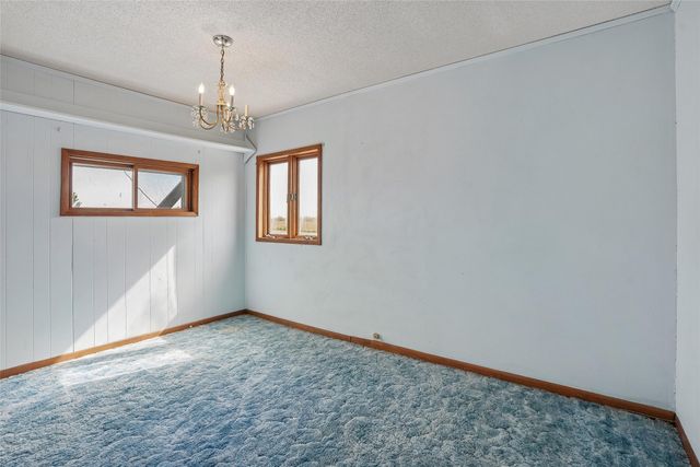 3407 S 24th Avenue W, Newton, IA 50208