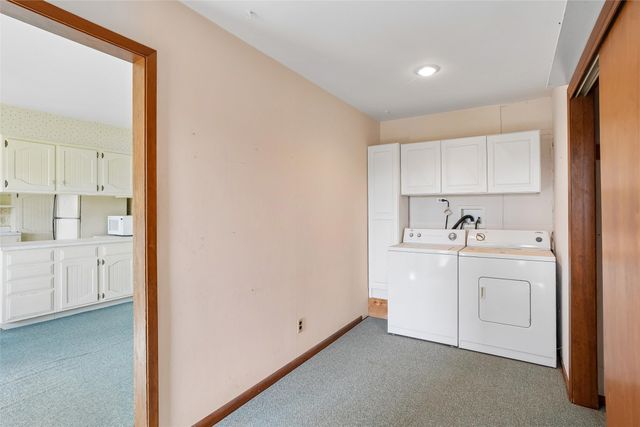 3407 S 24th Avenue W, Newton, IA 50208