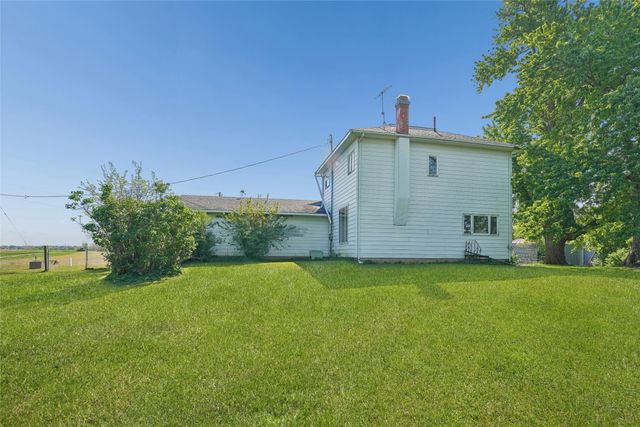 3407 S 24th Avenue W, Newton, IA 50208