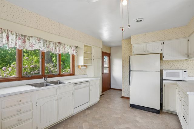 3407 S 24th Avenue W, Newton, IA 50208