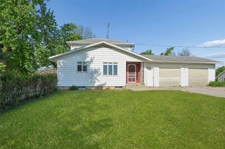 3407 S 24th Avenue W, Newton, IA 50208