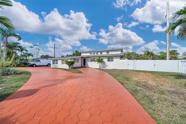 8241 SW 12th Terrace, Miami, FL 33144