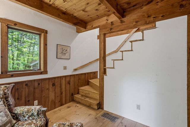 18 Devon Drive, Danville, NH 03819