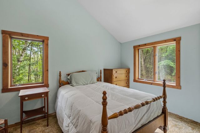 18 Devon Drive, Danville, NH 03819