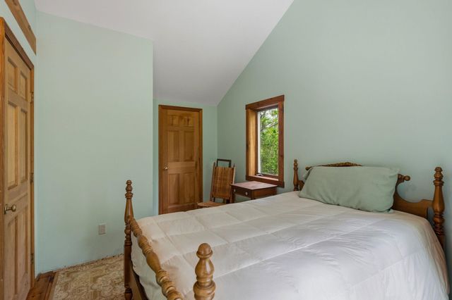 18 Devon Drive, Danville, NH 03819