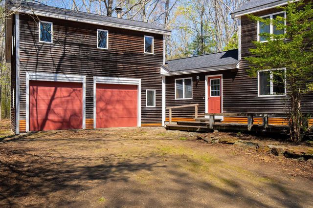 18 Devon Drive, Danville, NH 03819