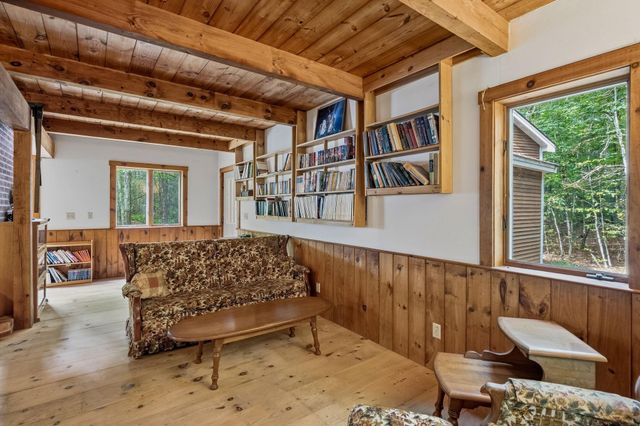 18 Devon Drive, Danville, NH 03819