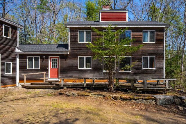 18 Devon Drive, Danville, NH 03819