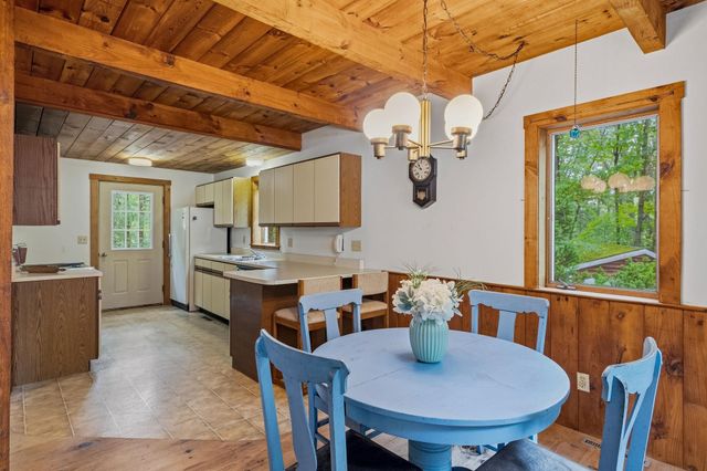 18 Devon Drive, Danville, NH 03819