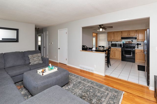 4316 SE 4th Street, Des Moines, IA 50315