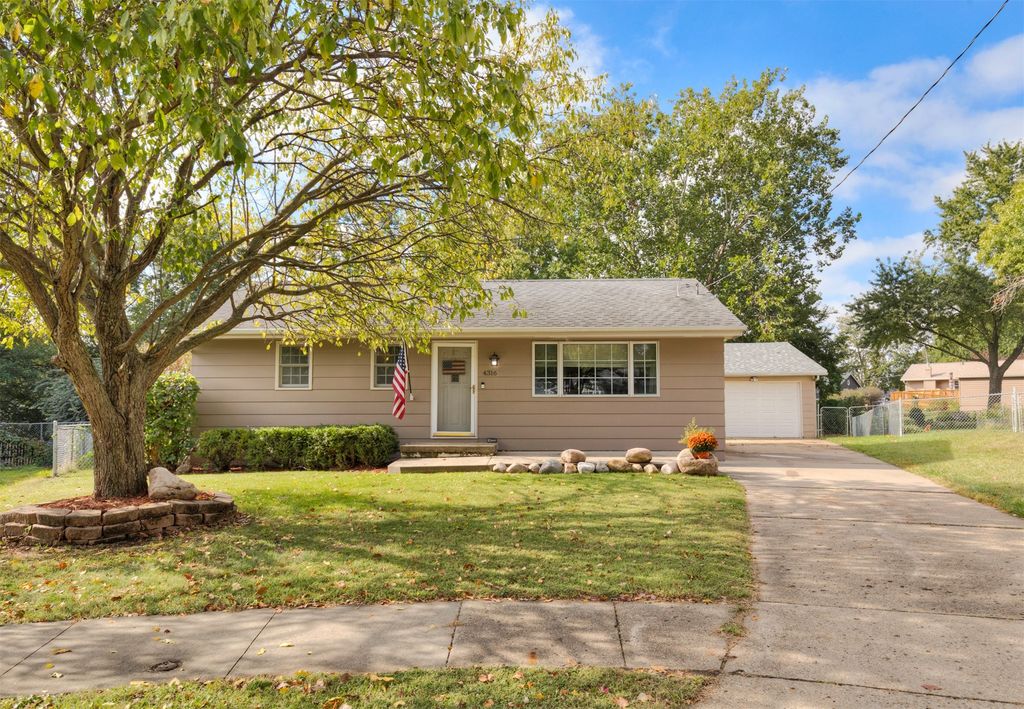 4316 SE 4th Street, Des Moines, IA 50315