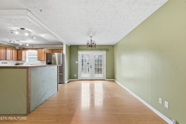 7404 Oxmoor Rd, Knoxville, TN 37931