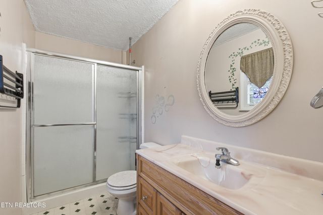 7404 Oxmoor Rd, Knoxville, TN 37931