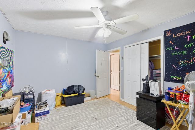 7404 Oxmoor Rd, Knoxville, TN 37931