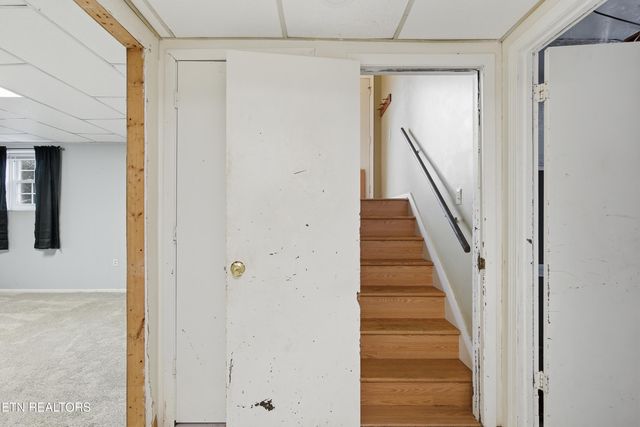 7404 Oxmoor Rd, Knoxville, TN 37931