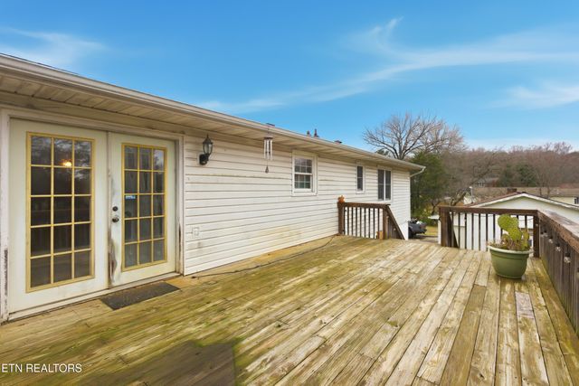 7404 Oxmoor Rd, Knoxville, TN 37931