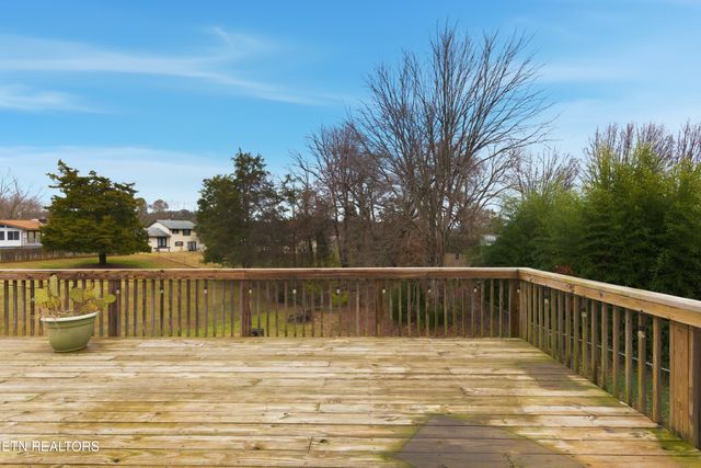 7404 Oxmoor Rd, Knoxville, TN 37931