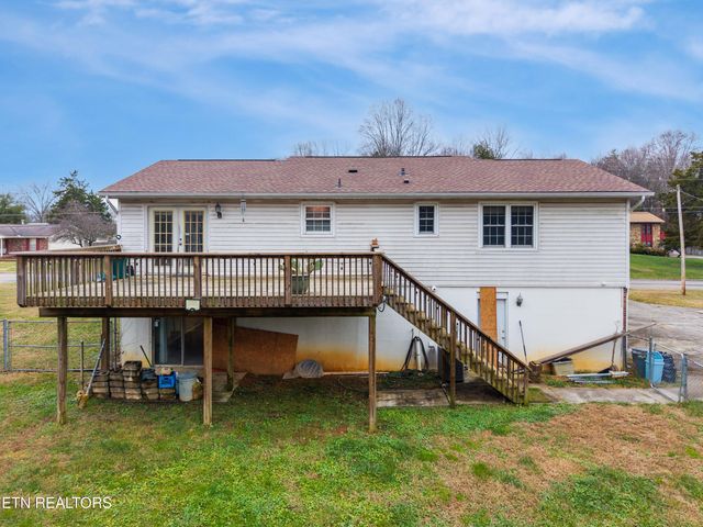7404 Oxmoor Rd, Knoxville, TN 37931