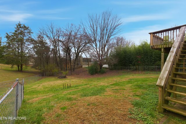 7404 Oxmoor Rd, Knoxville, TN 37931