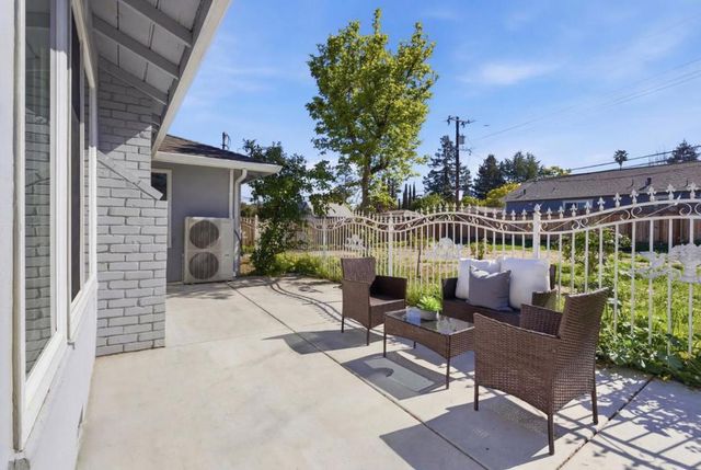 1360 Saratoga Avenue, San Jose, CA 95129