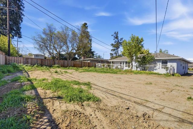 1360 Saratoga Avenue, San Jose, CA 95129