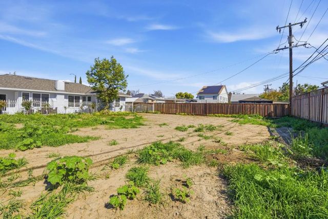 1360 Saratoga Avenue, San Jose, CA 95129