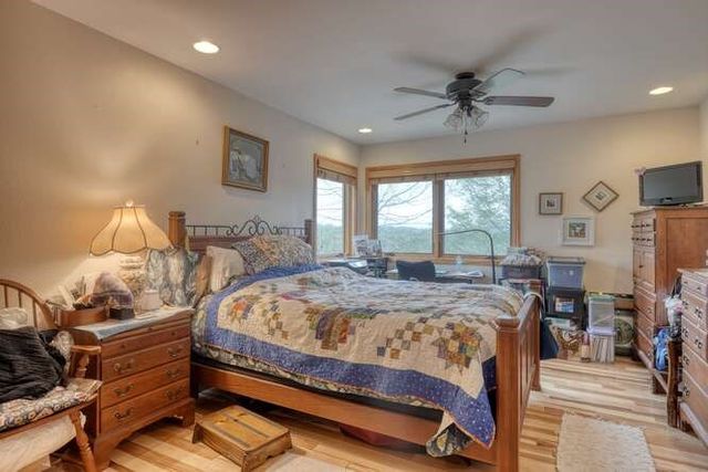 99 Old Possum Way, Murphy, NC 28906