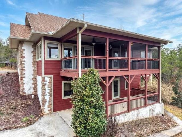 99 Old Possum Way, Murphy, NC 28906