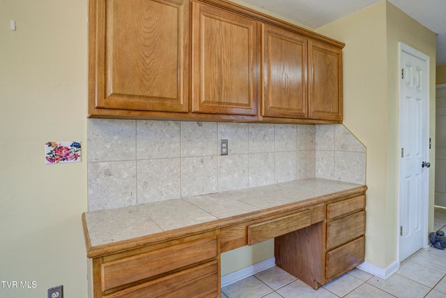 144 Blue Bird Drive, Johnson City, TN 37601