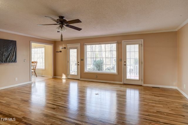 144 Blue Bird Drive, Johnson City, TN 37601