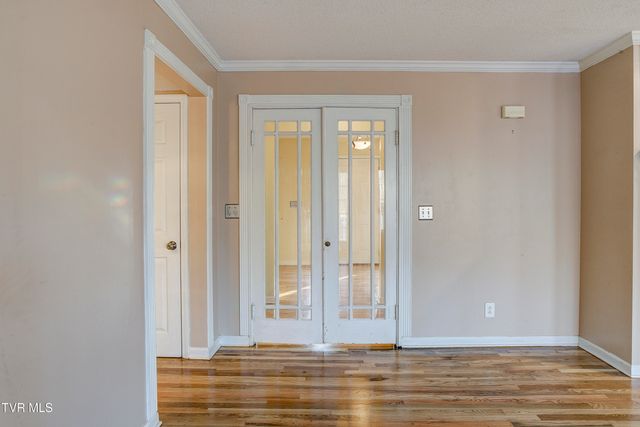 144 Blue Bird Drive, Johnson City, TN 37601